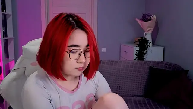 Sexy Peachy online show from September 2025 07:54:01 AM