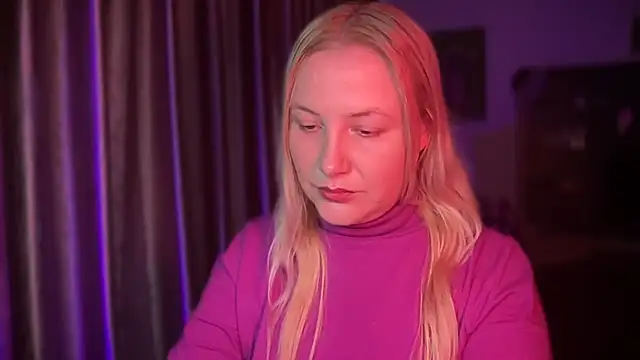 BikiHellena online show from December 2025 07:55:02 AM