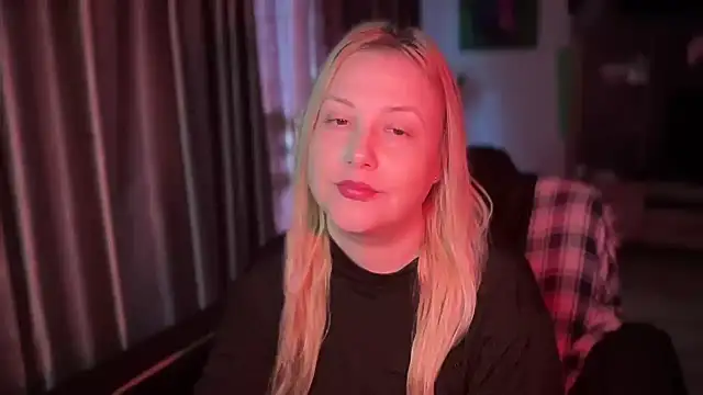 Snapshot of BikiHellena chatting on November 2025 05:56:02 AM BikiHellena online show from November 2025 05:56:02 AM