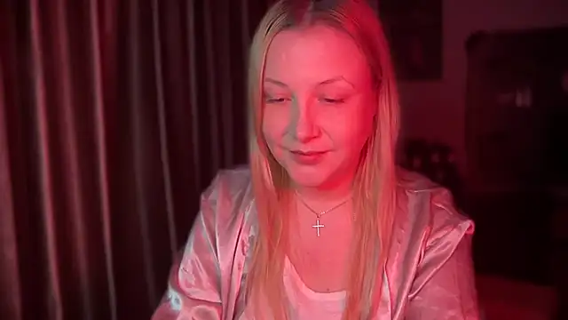 Snapshot of BikiHellena chatting on November 2025 11:05:01 PM BikiHellena online show from November 2025 11:05:01 PM