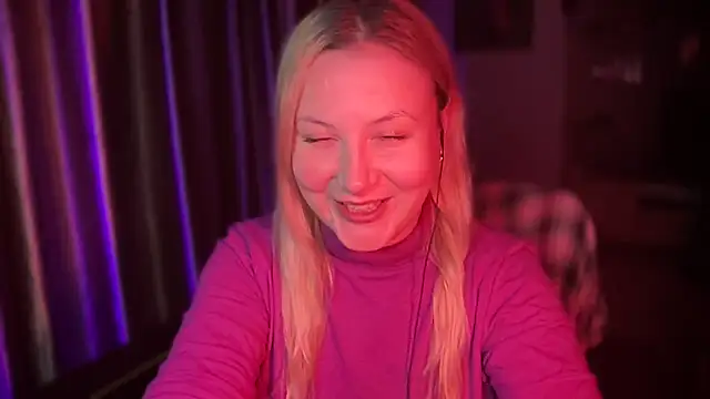 Snapshot of BikiHellena chatting on December 2025 01:49:02 AM BikiHellena online show from December 2025 01:49:02 AM