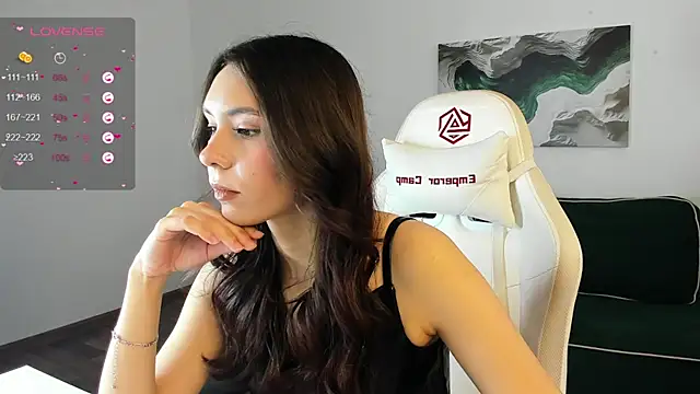 Snapshot of Kelly_Harrison chatting on September 2025 08:29:01 AM Kelly Harrison online show from September 2025 08:29:01 AM