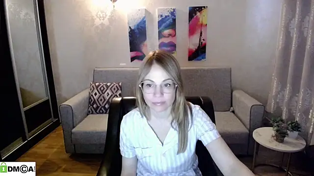 shy hot cat online show from November 2025 08:08:01 AM