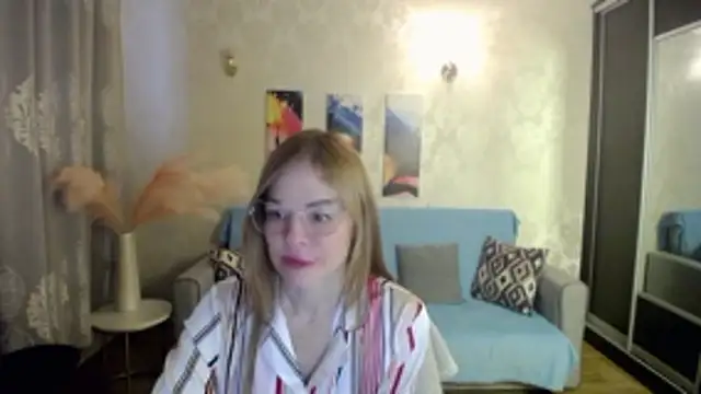 shy hot cat online show from December 2025 08:14:01 AM