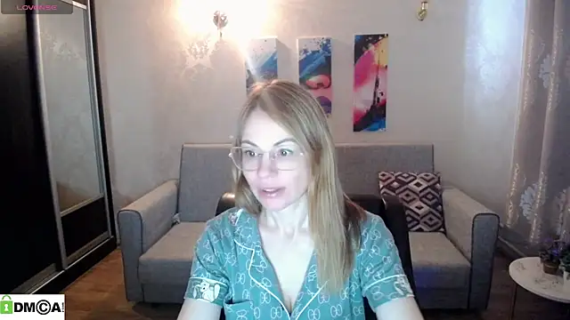 shy hot cat online show from October 2025 07:40:01 AM