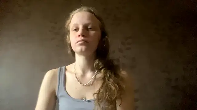 Snapshot of GlyndaCaver chatting on October 2025 11:11:02 AM GlyndaCaver online show from October 2025 11:11:02 AM