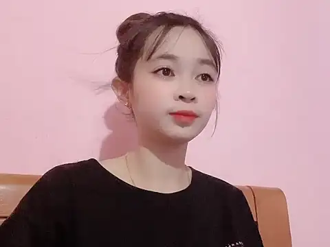 Suna7383 online show from October 2025 05:22:02 PM