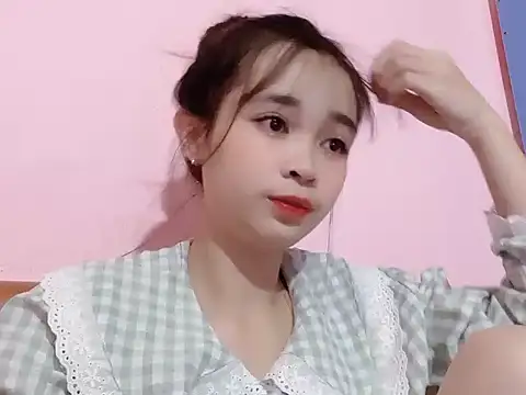 Suna7383 online show from October 2025 06:09:02 PM