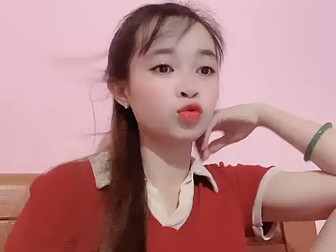 Suna7383 online show from October 2025 05:21:01 PM