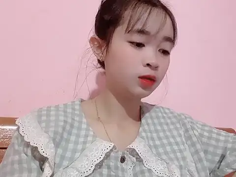 Suna7383 online show from October 2025 05:14:02 PM