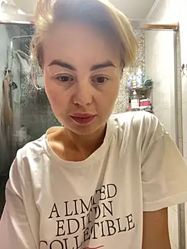 MartaLuna  online show from October 2025 08:31:02 PM