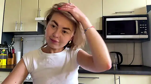 MartaLuna  online show from June 2026 09:31:01 AM