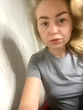 MartaLuna  online show from October 2025 05:48:02 PM
