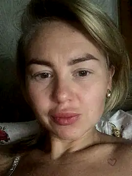 MartaLuna  online show from September 2025 09:21:01 PM