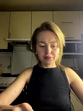 MartaLuna  online show from January 2026 07:20:02 PM