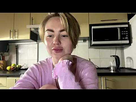 MartaLuna  online show from April 2026 08:59:01 PM