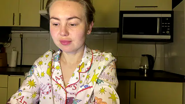 MartaLuna  online show from March 2026 10:31:02 PM