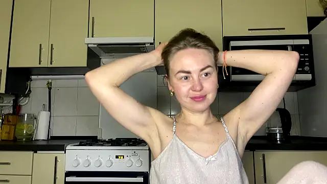 MartaLuna  online show from March 2026 08:44:02 PM