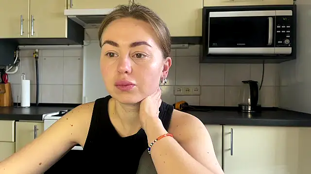 MartaLuna  online show from March 2026 07:30:02 AM