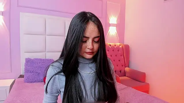 Ashleypetit online show from July 2026 04:50:01 PM