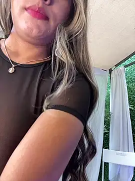 MayaMoanXXX online show from October 2025 01:10:02 PM