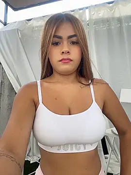 MayaMoanXXX online show from April 2026 01:15:01 PM