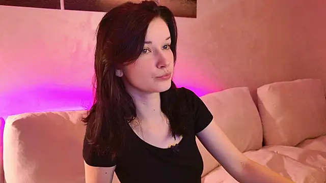 sweet strawber online show from October 2025 08:21:01 PM