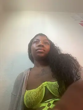 Snapshot of Cocochanel4567 chatting on June 2026 04:27:01 PM Cocochanel4567 online show from June 2026 04:27:01 PM