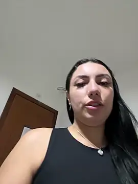 Snapshot of Andreininha chatting on September 2025 10:43:01 PM Andreininha online show from September 2025 10:43:01 PM