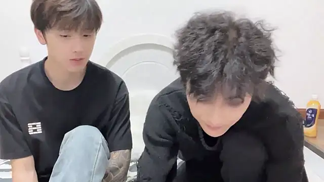 yangyang-2563 online show from October 2025 01:37:02 PM