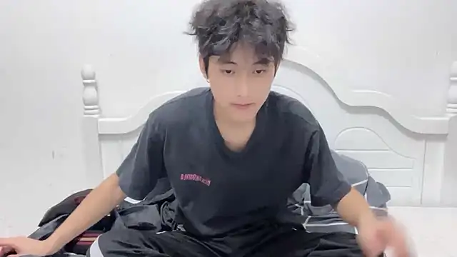yangyang-2563 online show from September 2025 02:01:02 PM