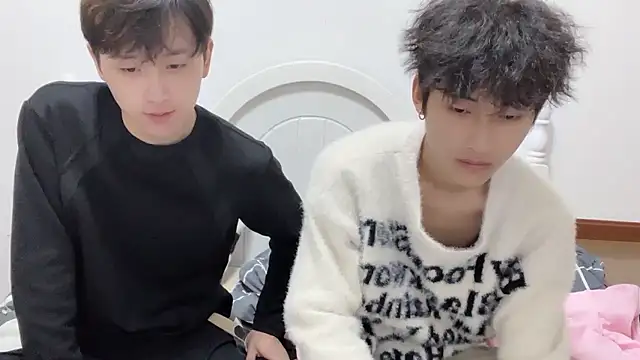 yangyang-2563 online show from October 2025 02:18:01 PM
