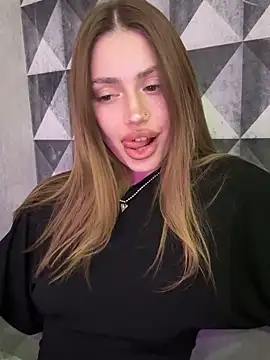 Elizabeth Tay online show from April 2026 06:05:01 PM