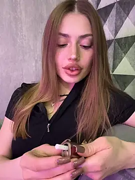 Elizabeth Tay online show from March 2026 06:31:01 PM