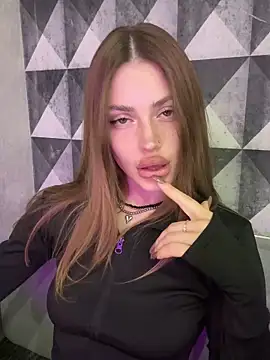 Elizabeth Tay online show from April 2026 06:03:02 PM