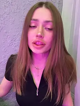 Elizabeth Tay online show from February 2026 05:46:02 PM