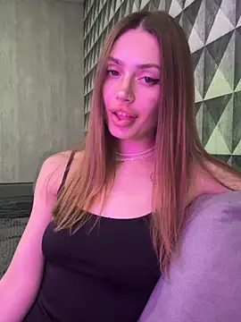 Elizabeth Tay online show from March 2026 06:34:01 PM