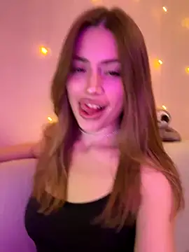 Elizabeth Tay online show from November 2025 04:01:02 PM