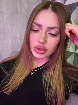 Elizabeth Tay online show from March 2026 05:37:01 PM