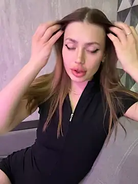 Elizabeth Tay online show from February 2026 07:35:02 PM