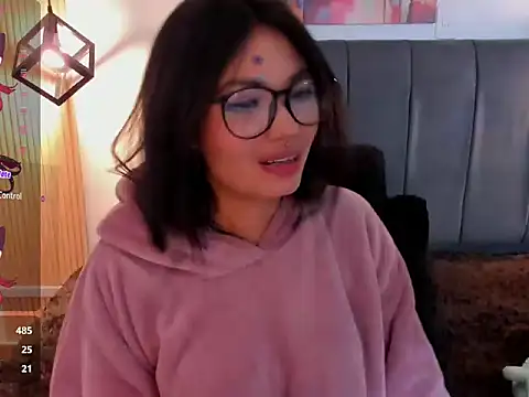 Evaa rosee  online show from October 2025 12:00:01 AM