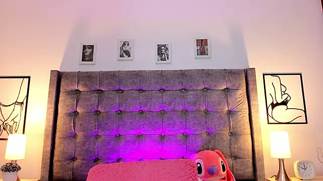 Linda Fosterr online show from November 2025 03:00:02 AM