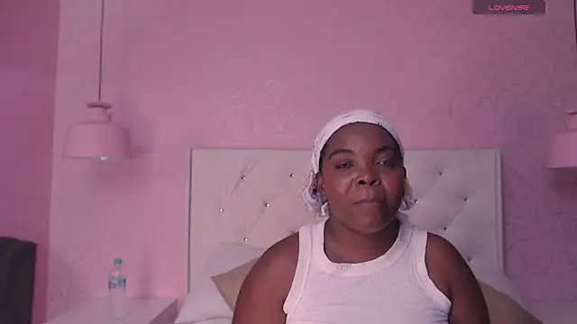 Snapshot of NatashaLimaa chatting on October 2025 07:07:02 PM NatashaLimaa online show from October 2025 07:07:02 PM
