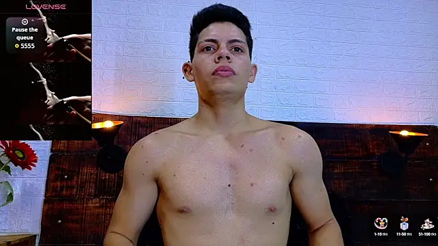 JhosuaVega online show from October 2025 07:11:02 PM