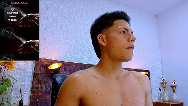 JhosuaVega online show from October 2025 12:21:02 AM