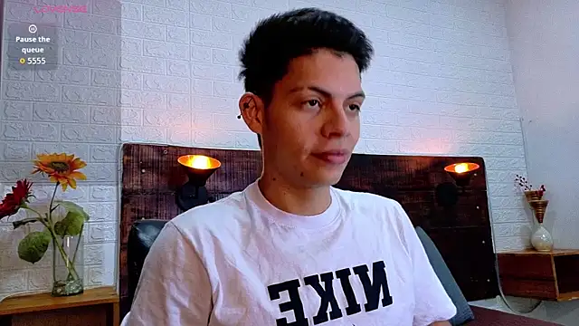 JhosuaVega online show from November 2025 09:40:02 PM