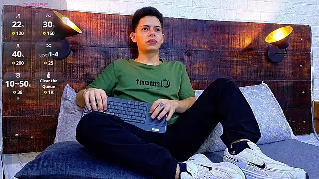 JhosuaVega online show from December 2025 02:54:02 AM