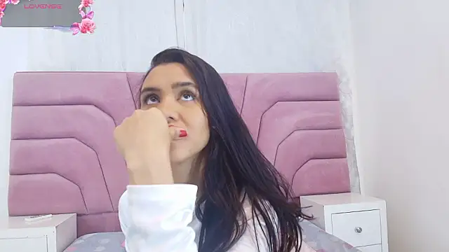 miajhonsonx online show from March 2026 03:12:02 PM