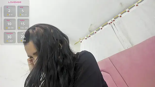 miajhonsonx online show from May 2026 08:29:02 PM
