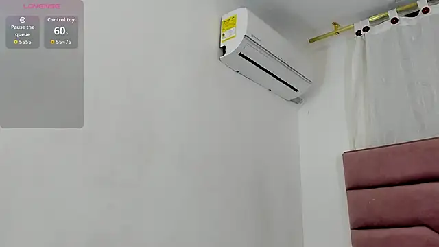 miajhonsonx online show from January 2026 02:46:01 PM